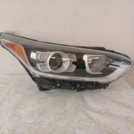 "Kia Cerato 2019" LED farası
