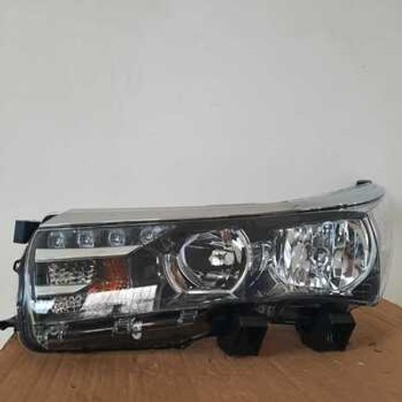 "Toyota Corolla 2013-2017" ön farası