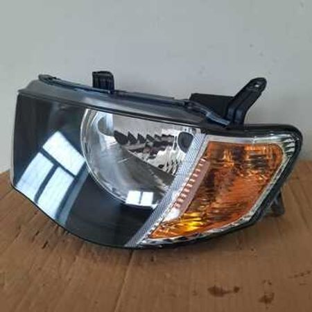 "Mitsubishi L200 2007-2022" farası