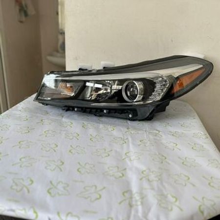 "KİA Cerato 2016-2019" ön farası