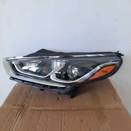 "Hyundai Sonata 2018" ön farası