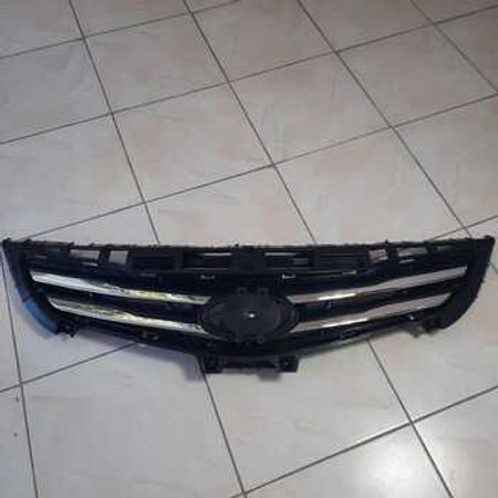 "Hyundai Accent Solaris 2014" radiator barmaqlığı