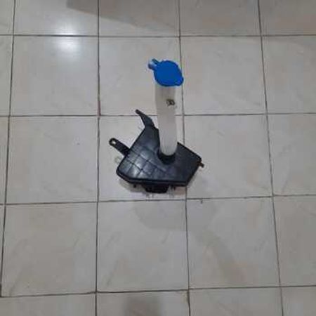 "Kia Sportage 2008" su çəni