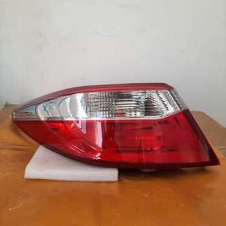 "Toyota Camry 2007-2017" stop işıqları