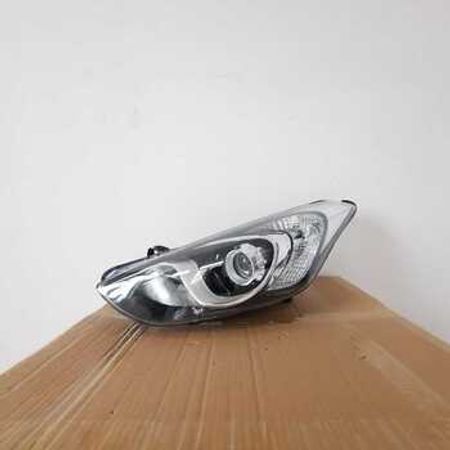 "Hyundai İ30 2012" farası