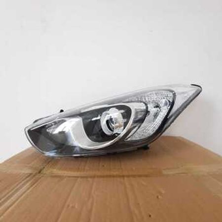 "Hyundai İ30 2012" farası