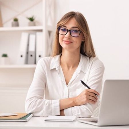 Reklam meneceri tələb olunur