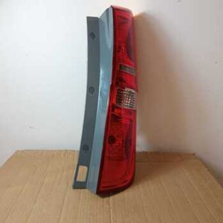 "Hyundai H1 2008" stop işığı