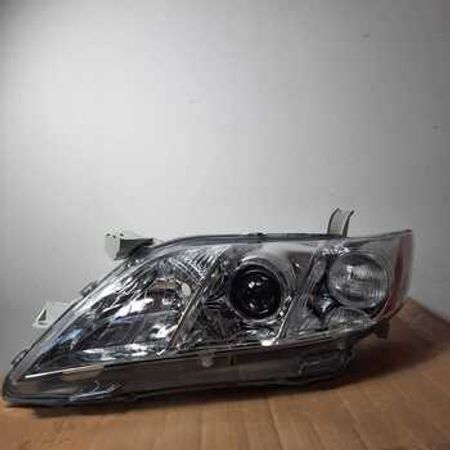 "Toyota Camry 2008" ön farası