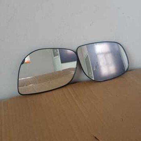 "Kia Cerato Forte 2010" yan güzgü şüşəsi