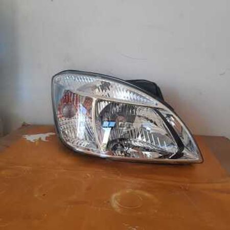 "Kia Rio 2005" farası