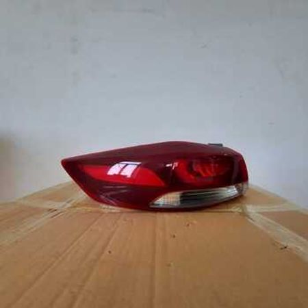 "Hyundai Elantra 2016" LED stop işığı
