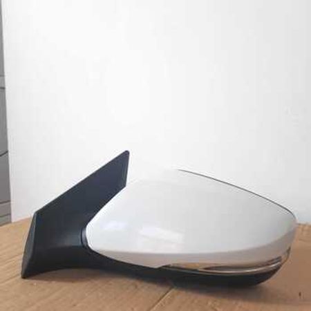 "Hyundai Elantra 2014" güzgüsü