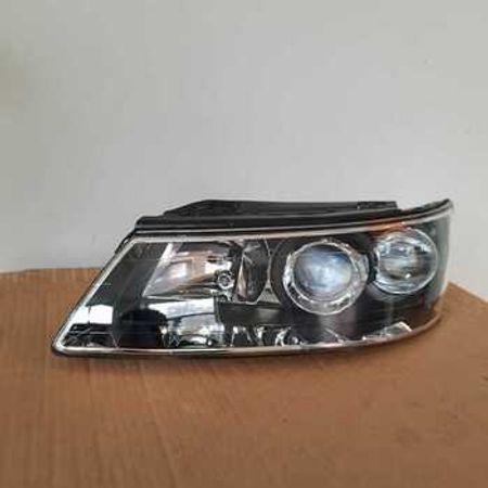 "Hyundai Sonata 2007" ön farası