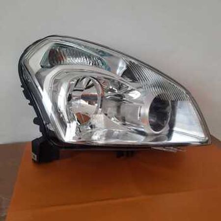 "Nissan Qashqai 2008" ön farası