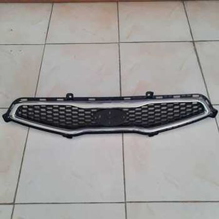"Kia Picanto 2012" radiator barmaqlığı