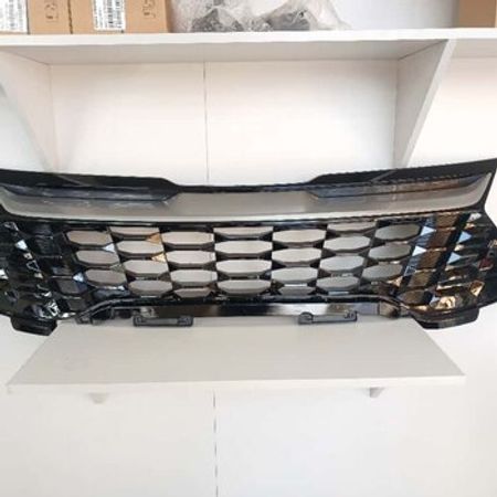 "Kia Sportage 2022" radiator barmaqlığı