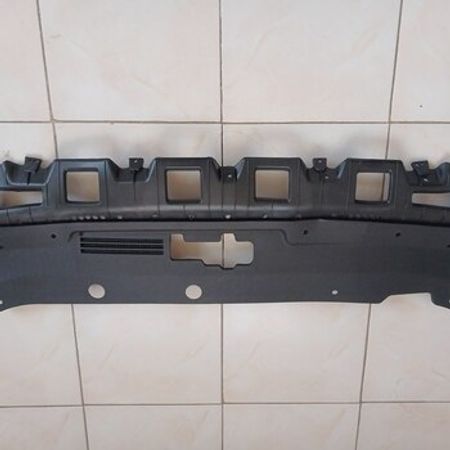 "Hyundai Sonata 2018" ekran üst plastması