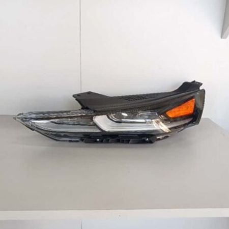 "Hyundai Santa Fe 2020" LED farası (USA)