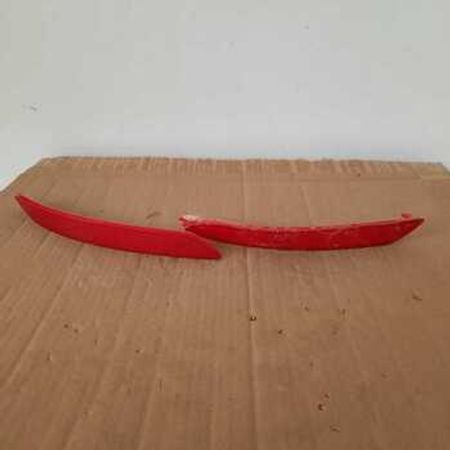 "Hyundai Elantra 2014" arxa işıq əksetdiriciləri