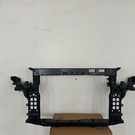 "Kia Sorento 2016" radiator paneli