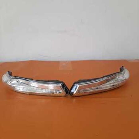 "Kia Cerato 2013" yan güzgü dönmə işığı