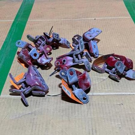 "Kia, Hyundai" qapı petlələri