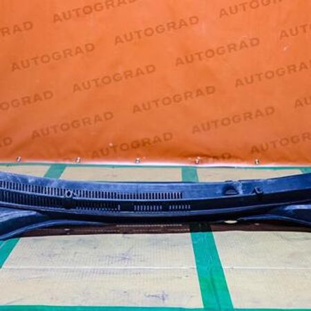 "Kia, Hyundai" ön şüşə plastik hissəsi