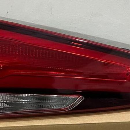 "Kia Cerato 2017-2018" stop işığı