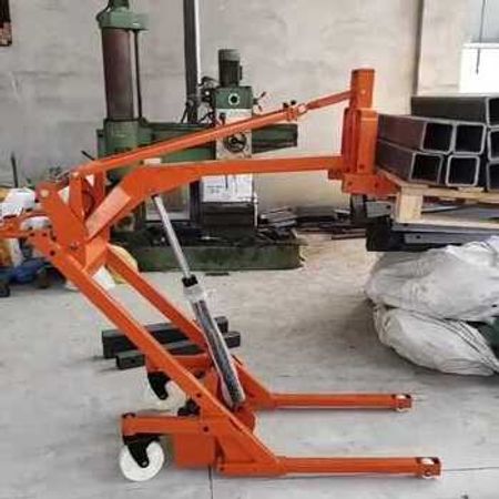 Əl ilə idarə olunan çəngəlli yükləyici (500 kg) – Avtobuslar və xüsusi texnika – ucuztap.az