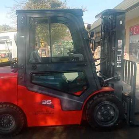 Avtokarlar üçün metal kabina