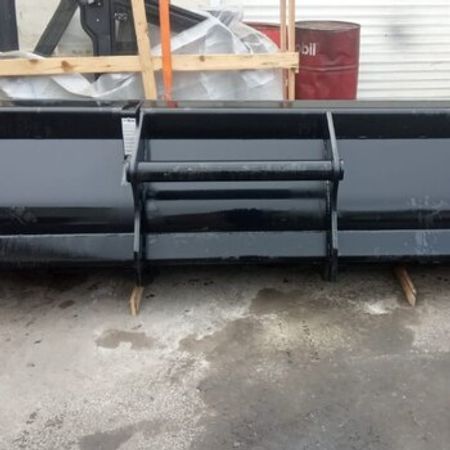 Teleskopik yükləyici çalovu "Manitou"