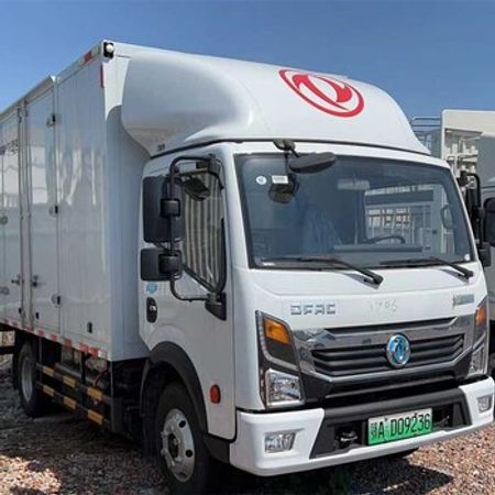 Yük maşını DONGFENG 4X2, 2025 il – Avtobuslar və xüsusi texnika – ucuztap.az