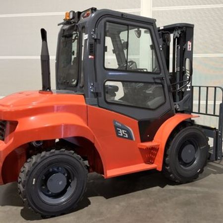 Çəngəlli yükləyici HELİ, 2025 il