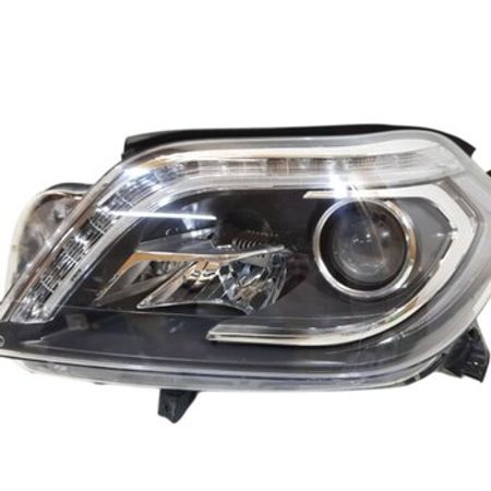 "Mercedes W211" ön farası