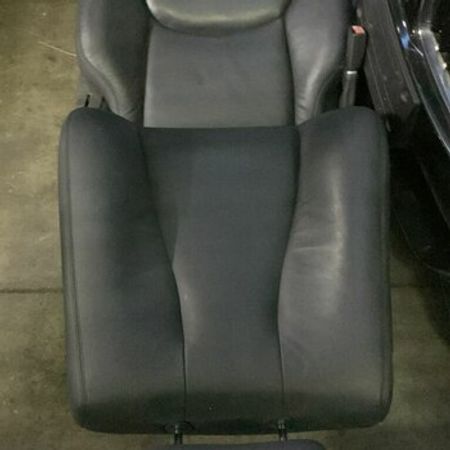 "Mercedes" oturcaqları