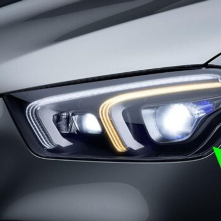 Mercedes W167 GLE ön farası – Ehtiyat hissələri – ucuztap.az
