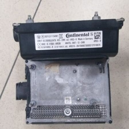 "Mercedes" distroniklər bloku