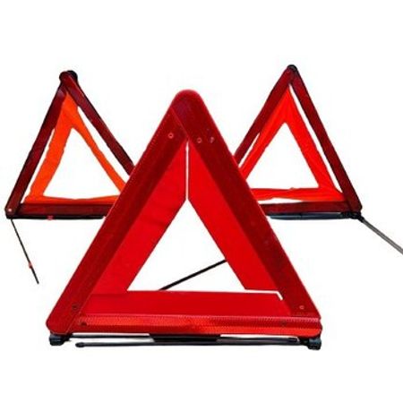 "Mercedes" qəza dayanma nişanı