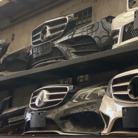 "Mercedes W213" qabaq buferi