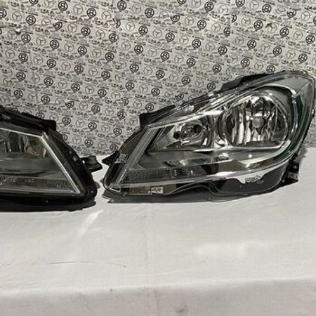 "Mercedes W213" Multibeam farası