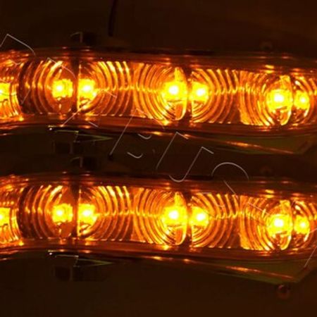 "Mercedes W220" güzgü dönmə işığı