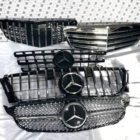 Mercedes W204 radiator barmaqlığı – Ehtiyat hissələri – ucuztap.az