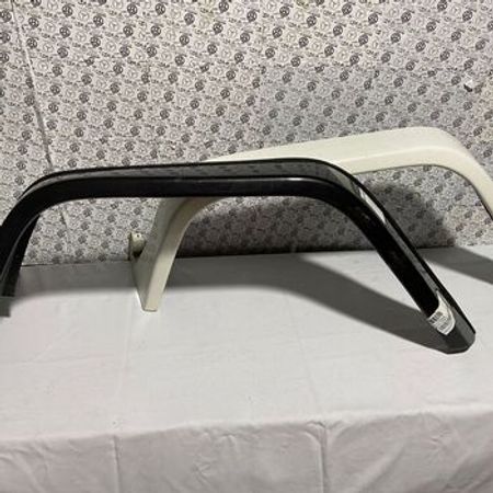 "Mercedes W463" ehtiyat hissələri