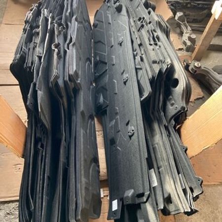 Mercedes W221 döşəmənin qorucusu