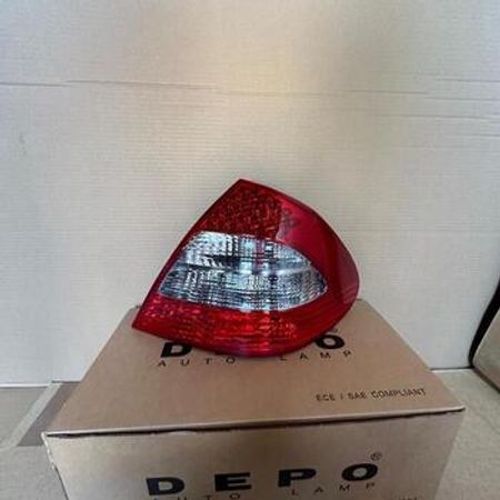 "Mercedes W211" stop faraları