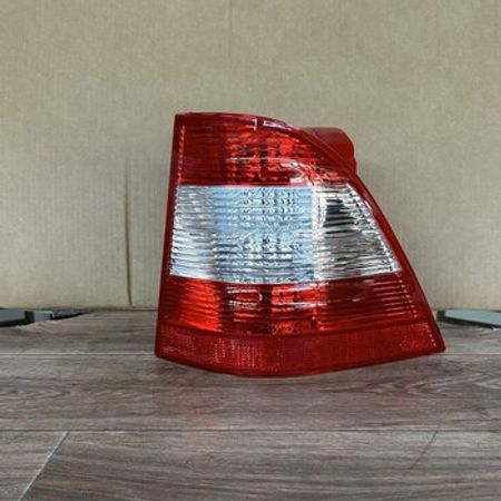 "Mercedes ML W163" stop işıqları