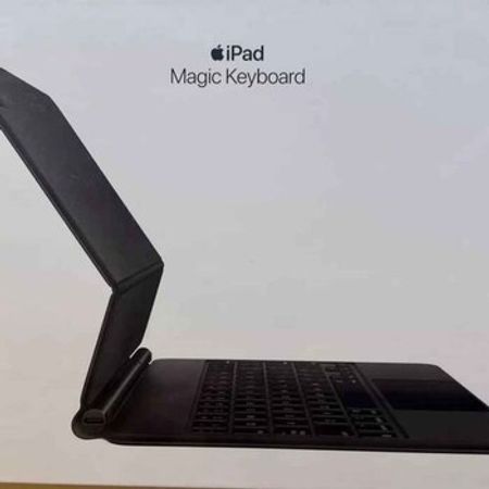 Magic Keyboard 11 inch M5