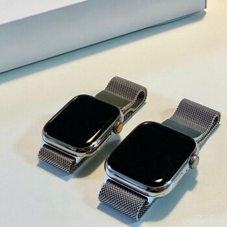 Apple Watch Series 11 Titanium Natural 46mm