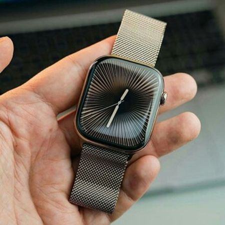 Apple Watch Series 11 Titanium Natural 46mm